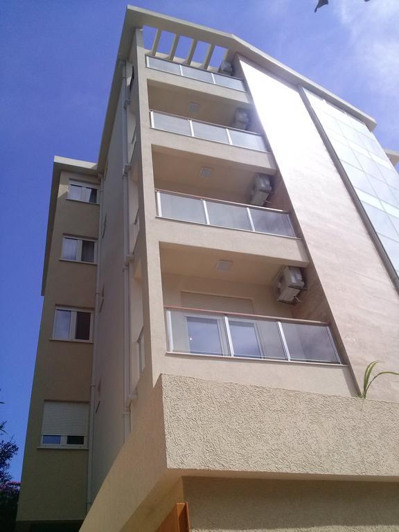 Sarap Apartments บุดวา ภายนอก รูปภาพ