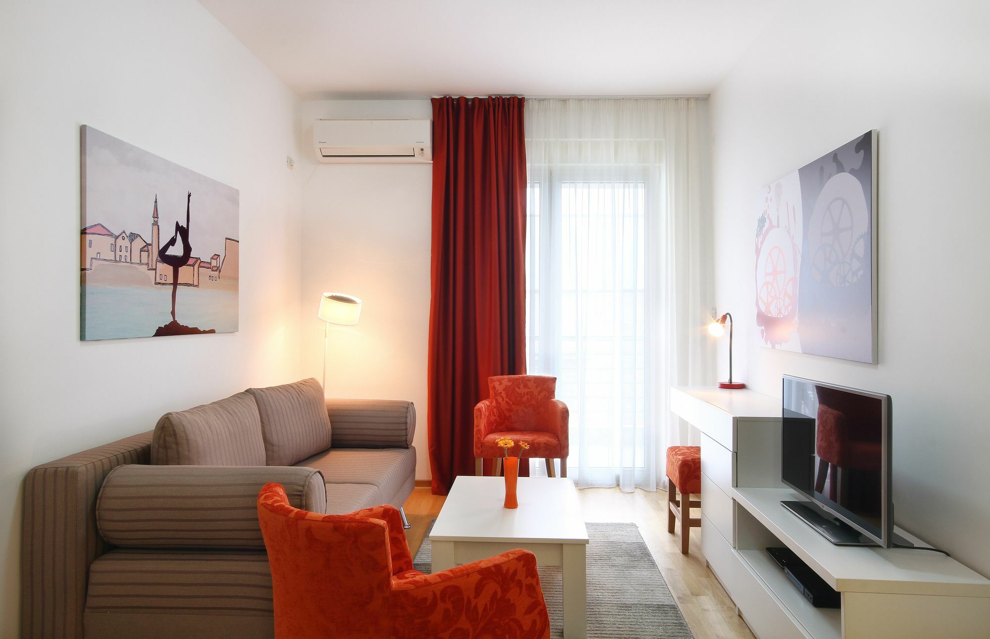 Sarap Apartments บุดวา ภายนอก รูปภาพ