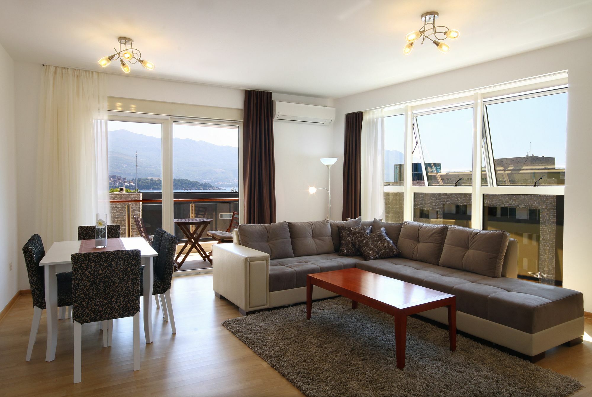 Sarap Apartments บุดวา ภายนอก รูปภาพ