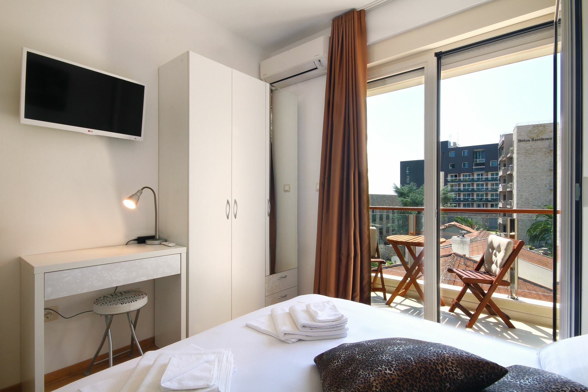 Sarap Apartments บุดวา ภายนอก รูปภาพ
